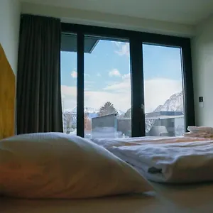 Aparthotel Blackhome East I Contactless Check-in, Innsbruck