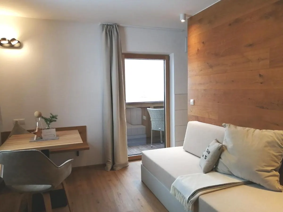 Huber - Das Tiroler B&B Oberperfuss 2*,  Austria