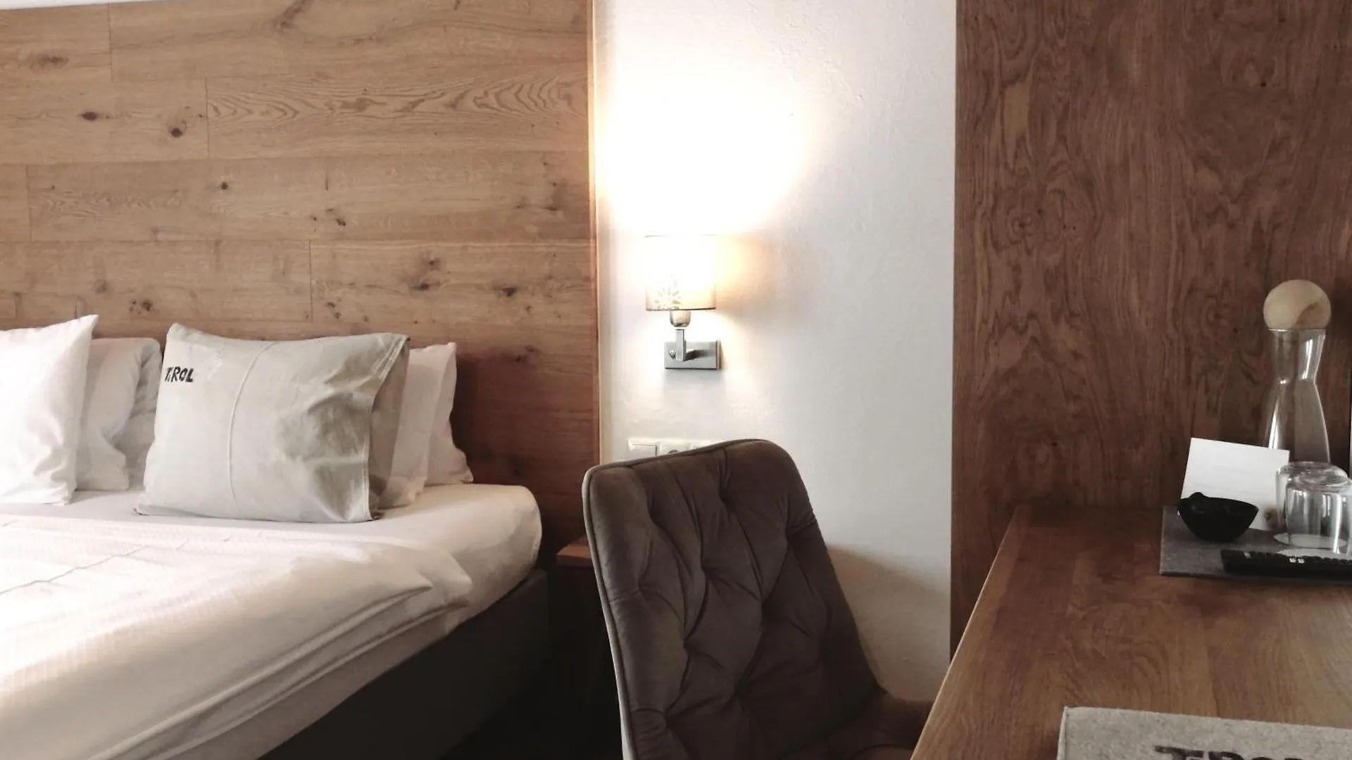 Bed & Breakfast Huber - Das Tiroler B&B Oberperfuss